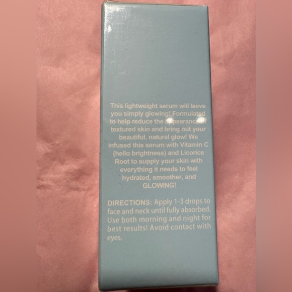 GLOW ON 5TH BEAUTY
Simply Glowing Vitamin C Serum - Picture 7 of 10